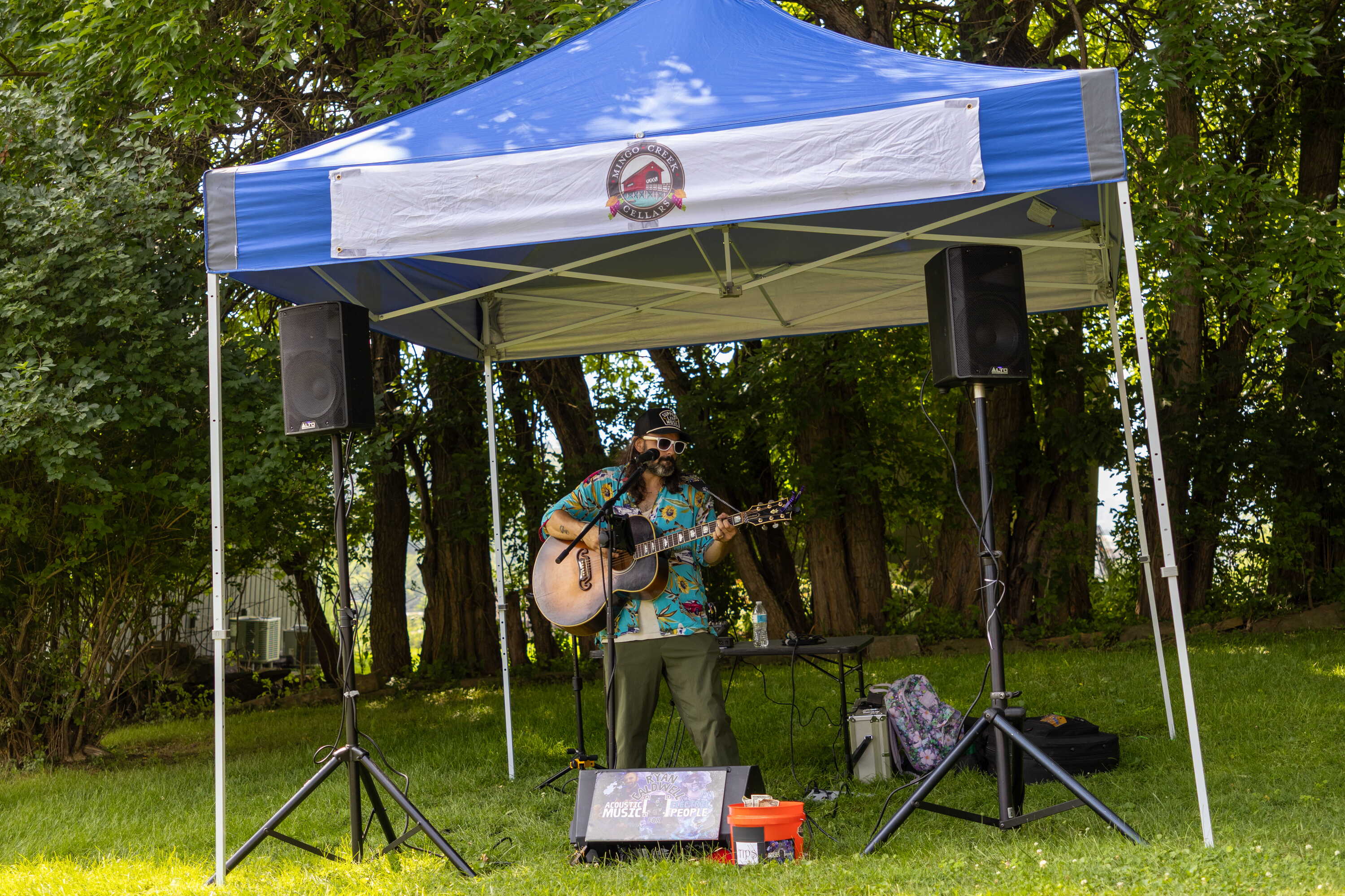 Ryan Caldwell performing outdoors at Mingo Creek Cellars